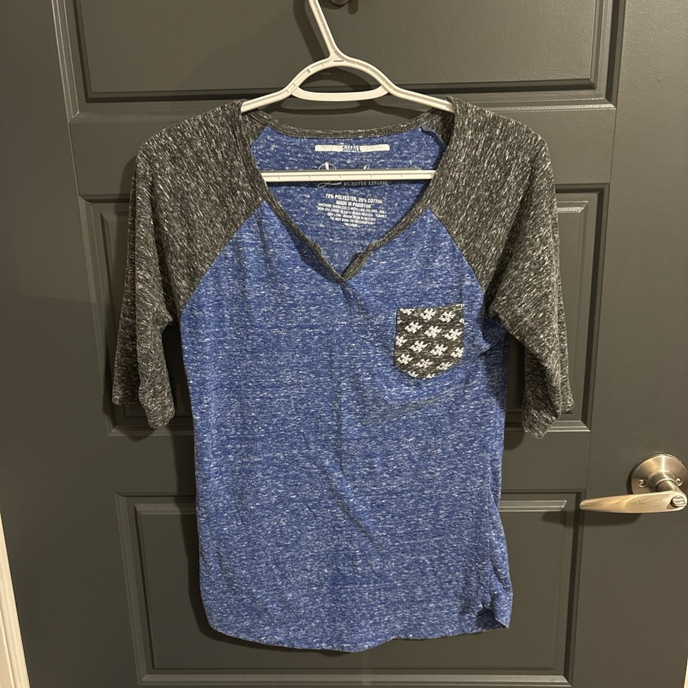 Blue and Gray University of Kentucky Raglan Shirt